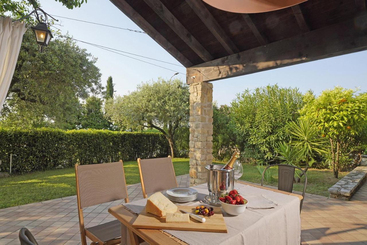 Villa Bouganville Toscolano-Maderno Kültér fotó