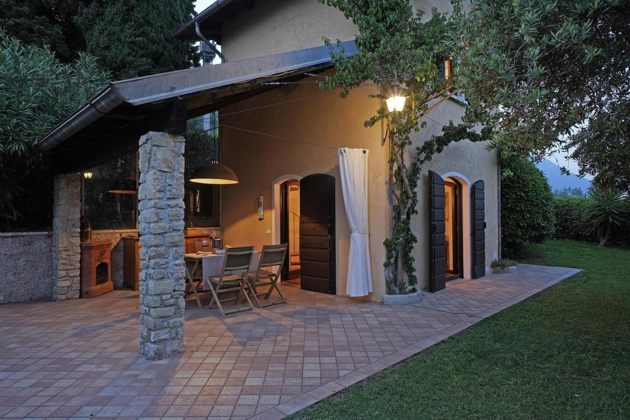 Villa Bouganville Toscolano-Maderno Kültér fotó